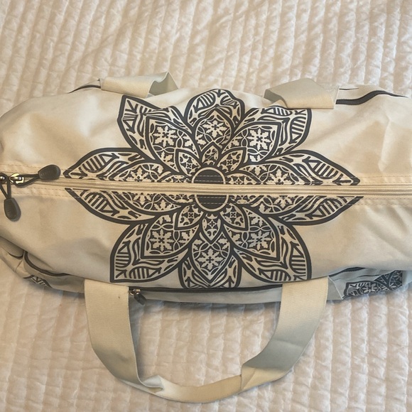 Life is Good duffle bag - Picture 2 of 14